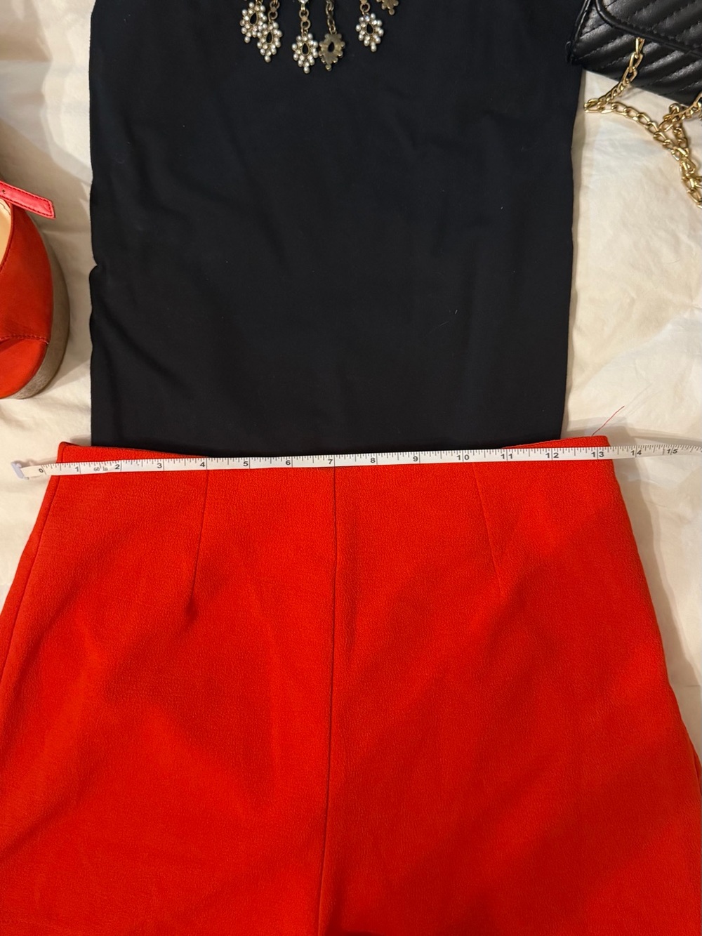 Monteau Red Scalloped Shorts - Picture 5 of 7